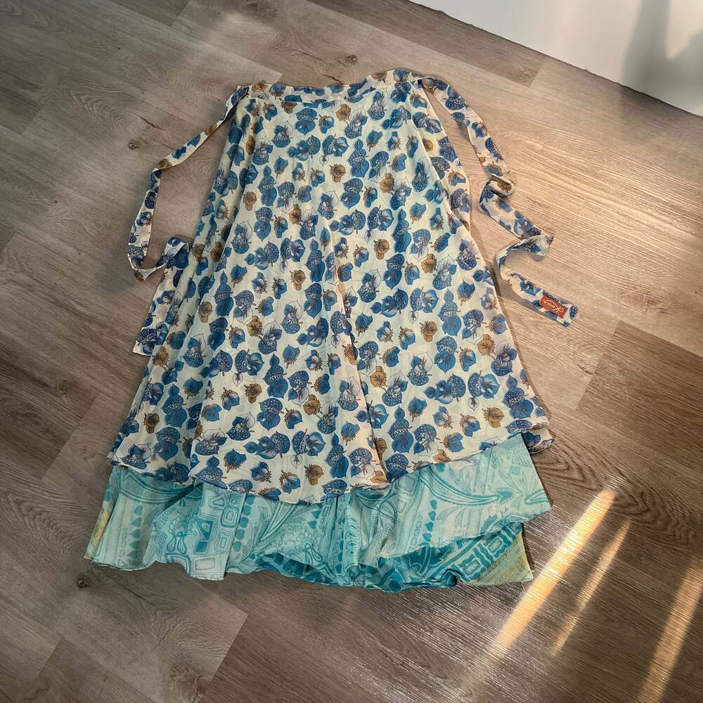 Vintage Wrap Around One Size Fits All - image 1